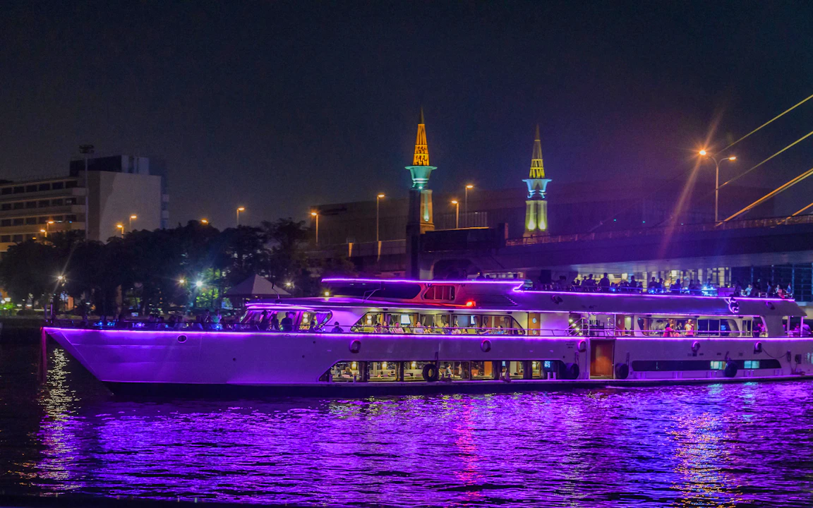 Chao Phraya Princess Dinner Cruise in Bangkok